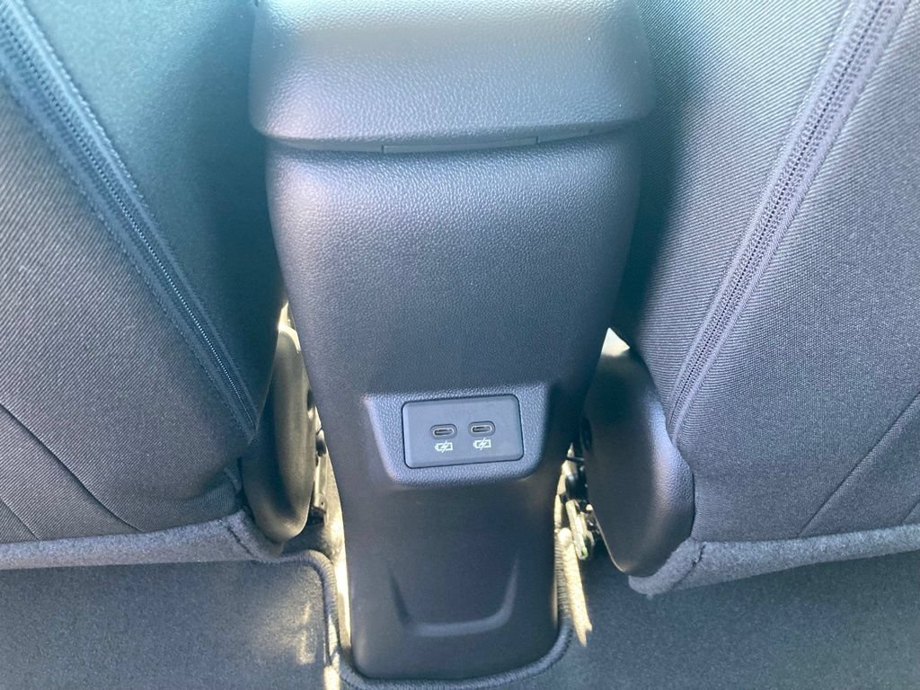 Used 2027 Chevrolet Bolt LT w/ Comfort Package FWD image 23