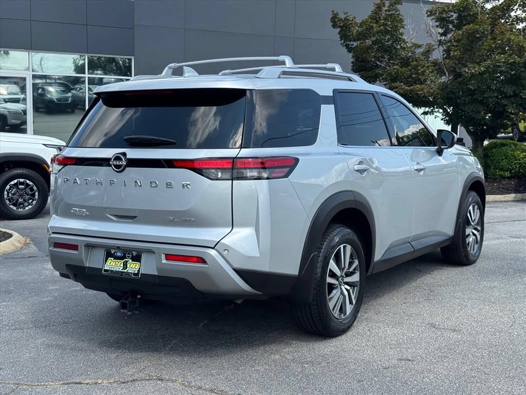 Certified 2024 Nissan Pathfinder SL AWD/4WD image 3