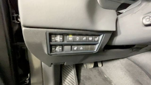 Used 2026 Toyota Tundra Platinum AWD/4WD image 18