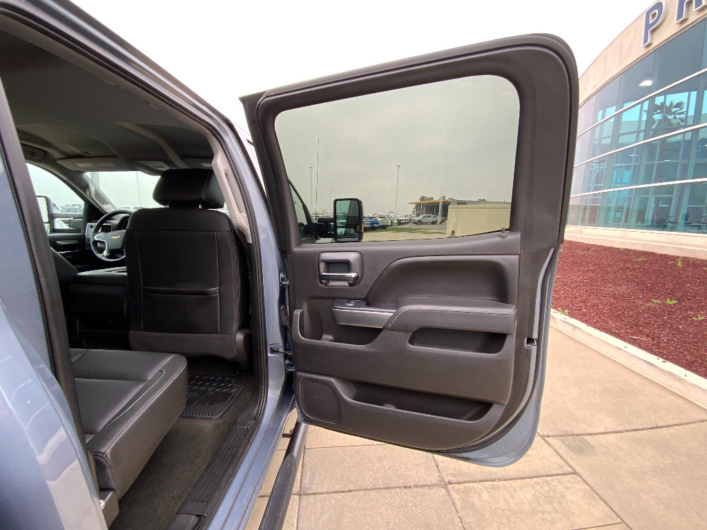 Used 2016 Chevrolet Silverado 2500 LT w/ LT Convenience Package image 22