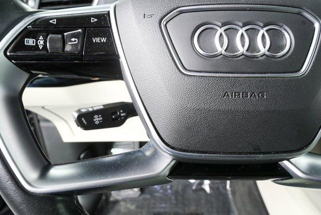 Certified 2023 Audi e-tron Premium Plus w/ Premium Plus Package AWD/4WD image 10