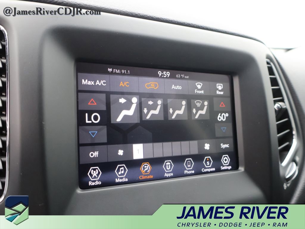 Used 2020 Jeep Compass Latitude image 32