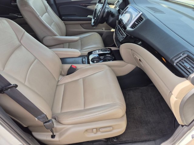 Used 2016 Honda Pilot Touring image 34