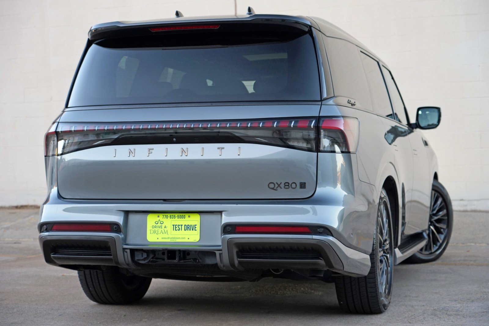 Used 2025 INFINITI QX80 Autograph AWD/4WD image 5