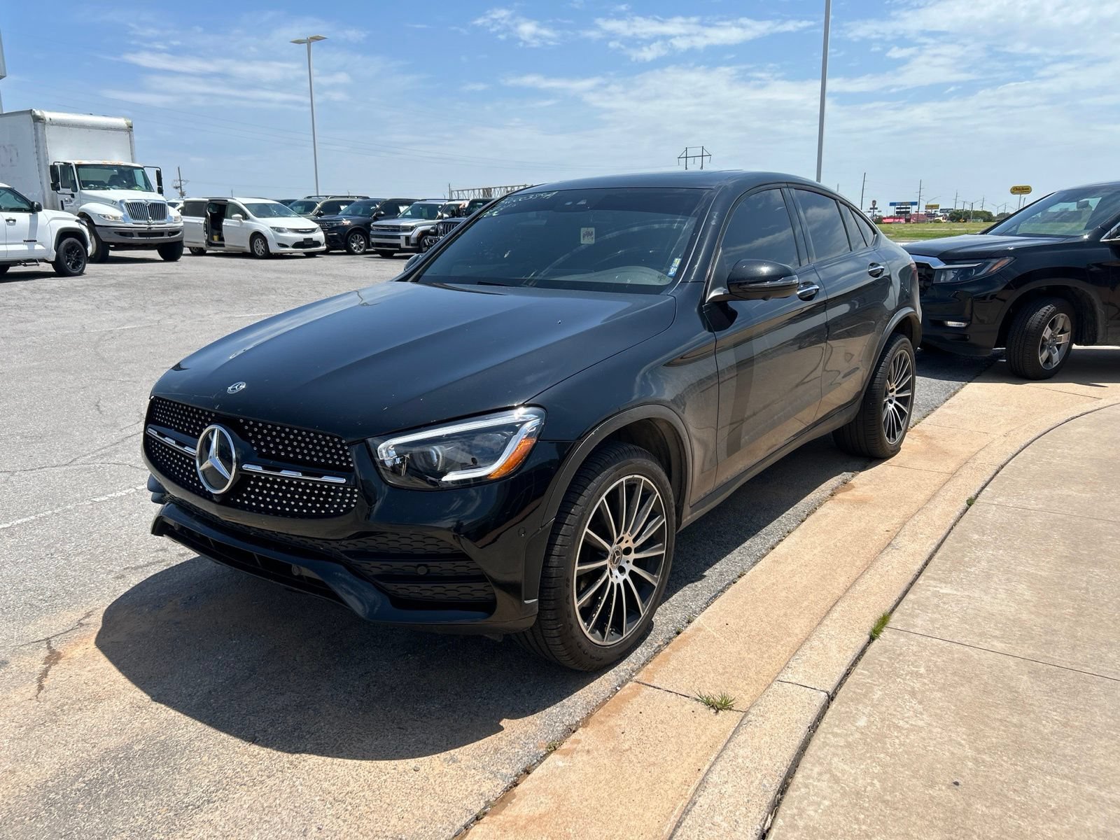Used 2020 Mercedes-Benz GLC 300 4MATIC Coupe image 1