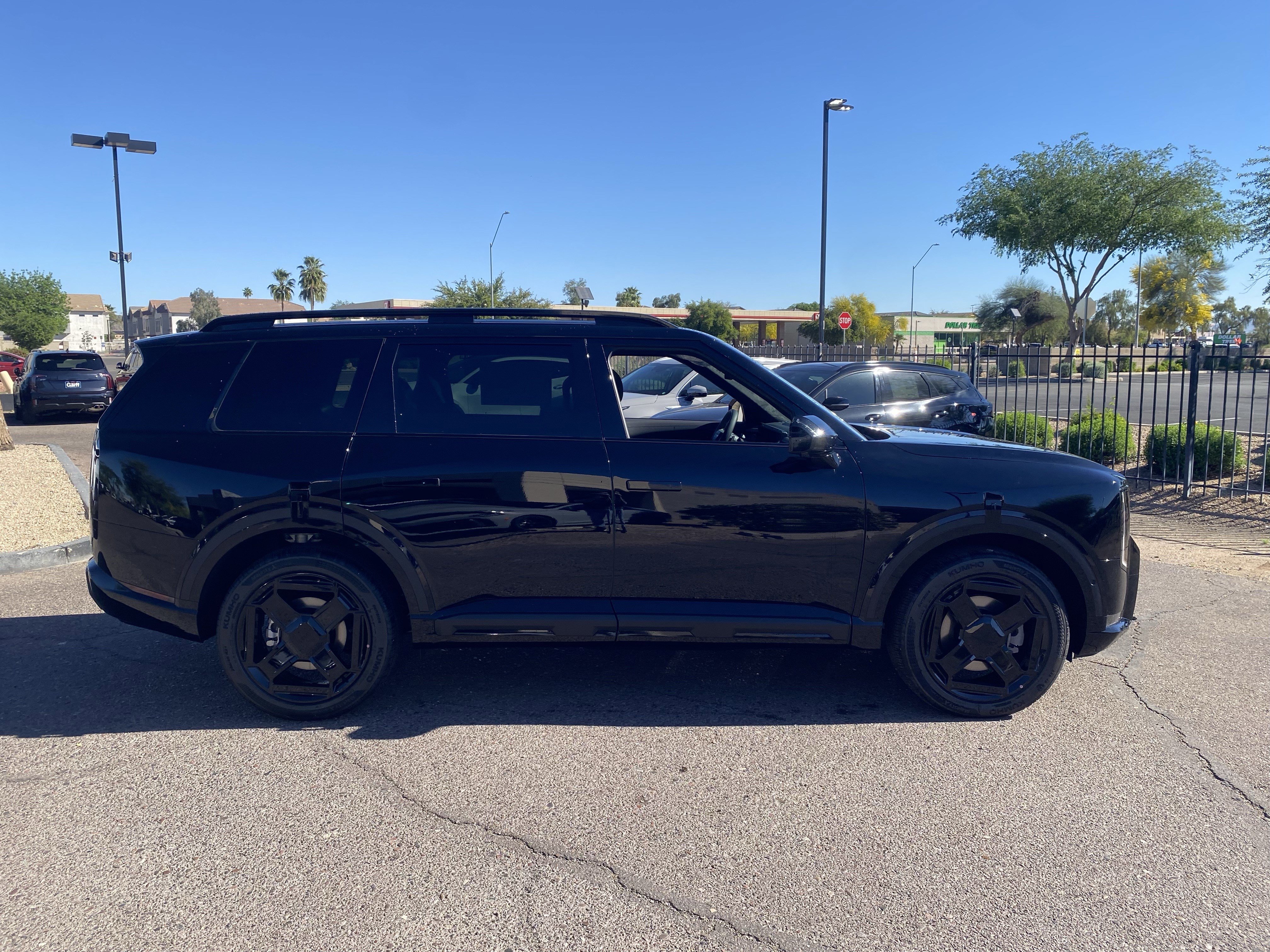 New 2027 Kia Telluride X-Line SX Prestige image 2