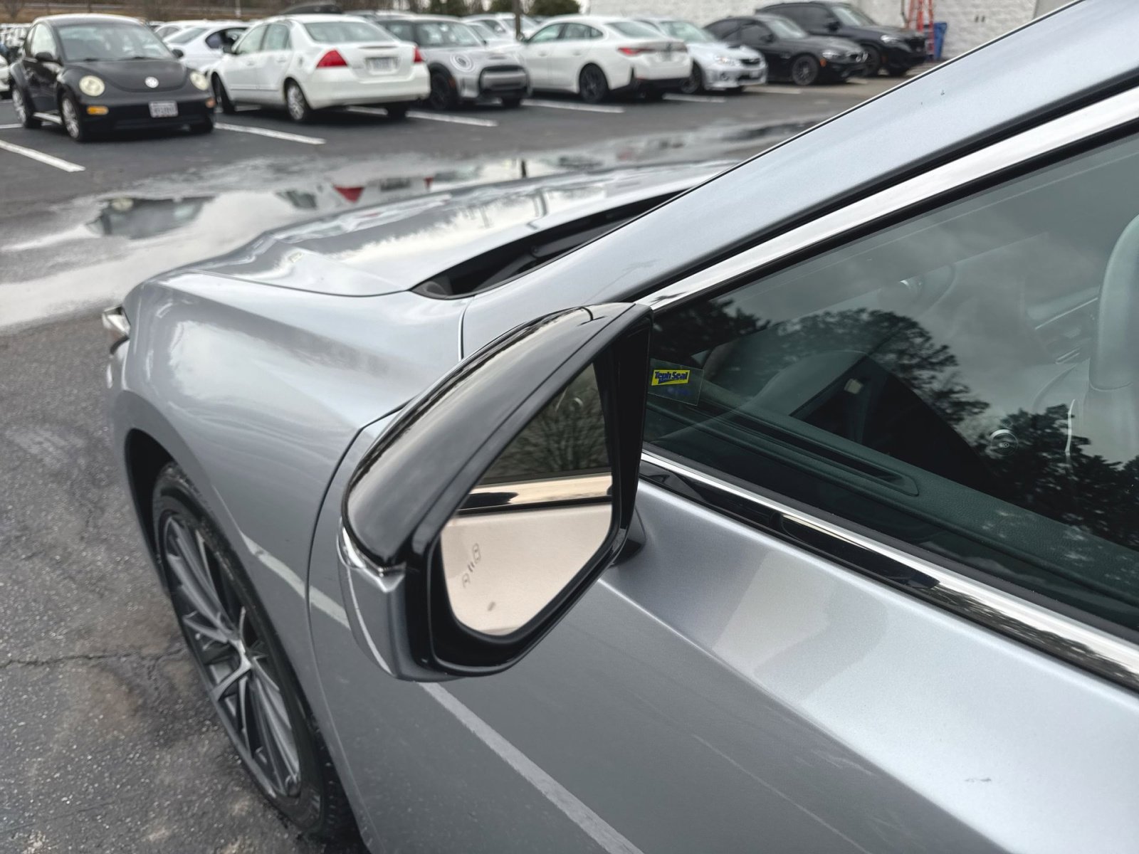 Used 2023 Lexus ES 350 w/ Accessory Package (Z1) image 6