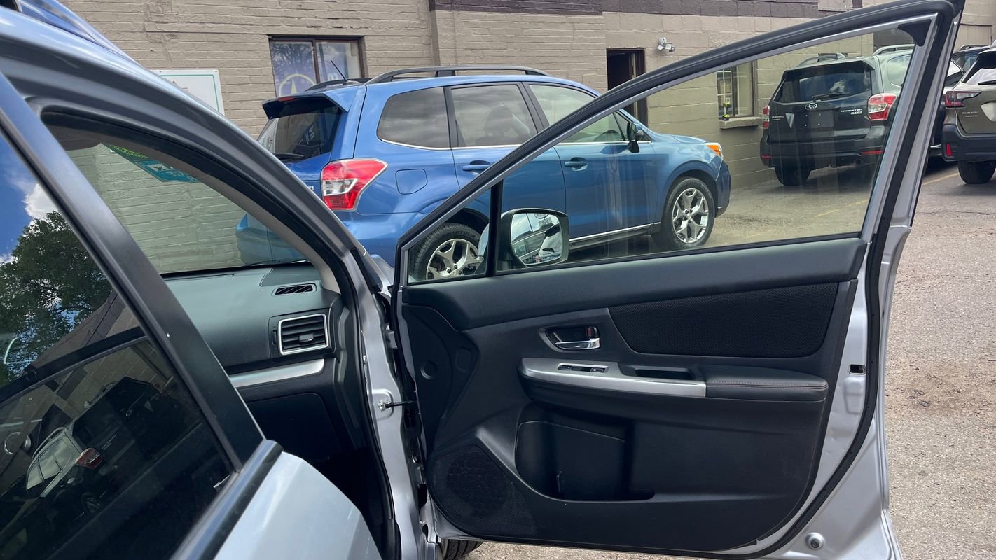 Used 2016 Subaru Crosstrek 2.0i Premium AWD/4WD image 11