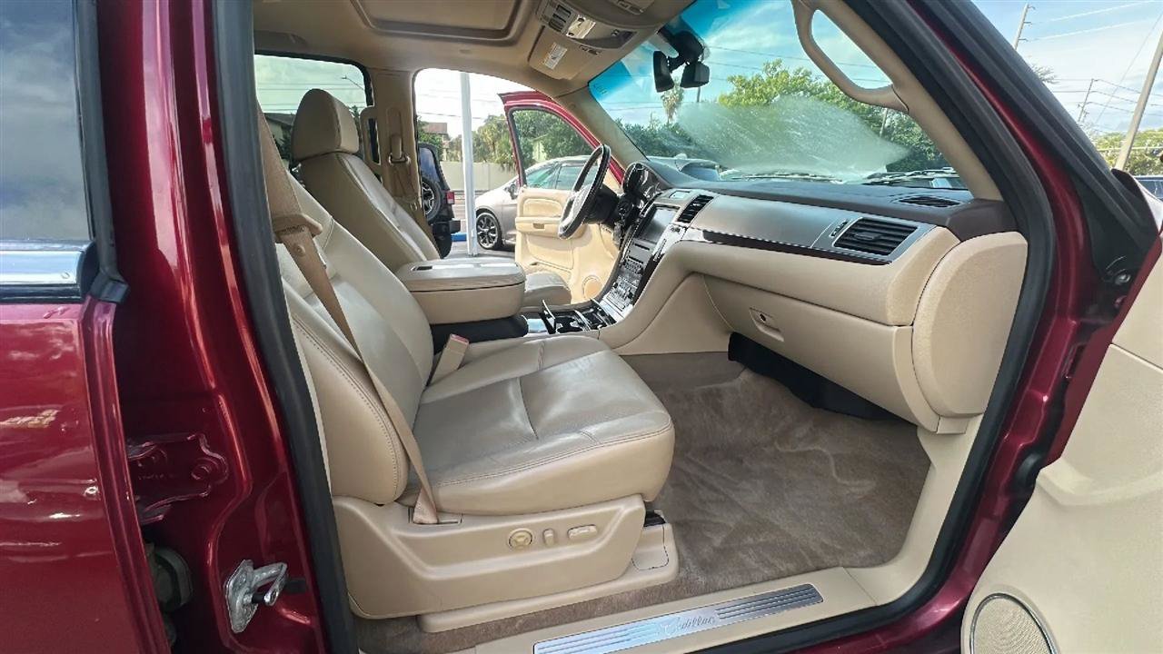Used 2009 Cadillac Escalade 2WD image 23
