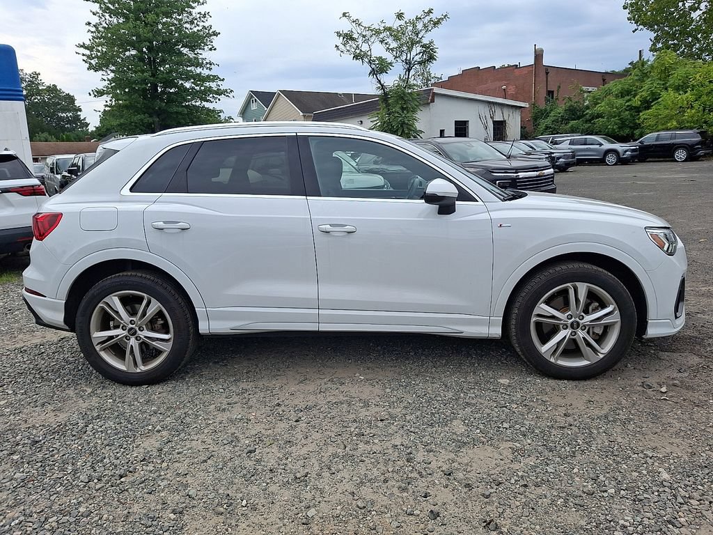 Used 2024 Audi Q3 2.0T Premium AWD/4WD image 8