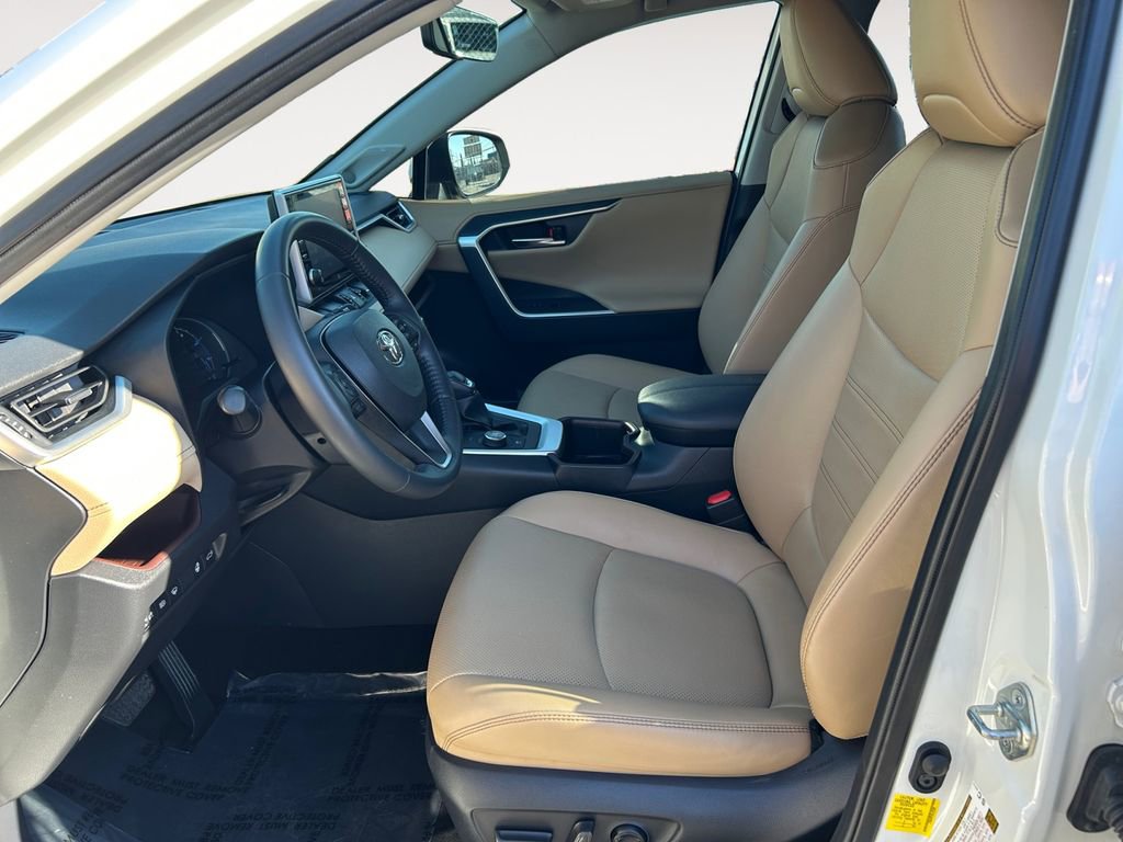 Used 2022 Toyota RAV4 Limited w/ Limited Grade Weather Package image 15