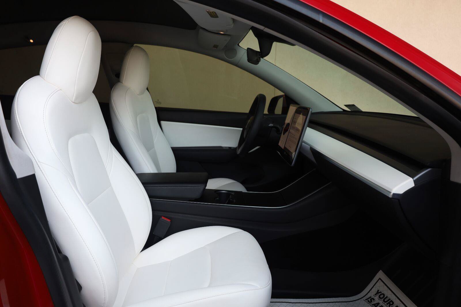 Used 2020 Tesla Model Y Long Range AWD/4WD image 24