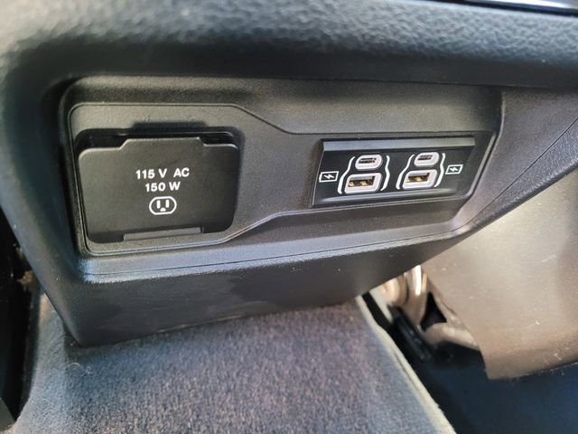 Used 2024 Jeep Grand Cherokee Altitude image 10