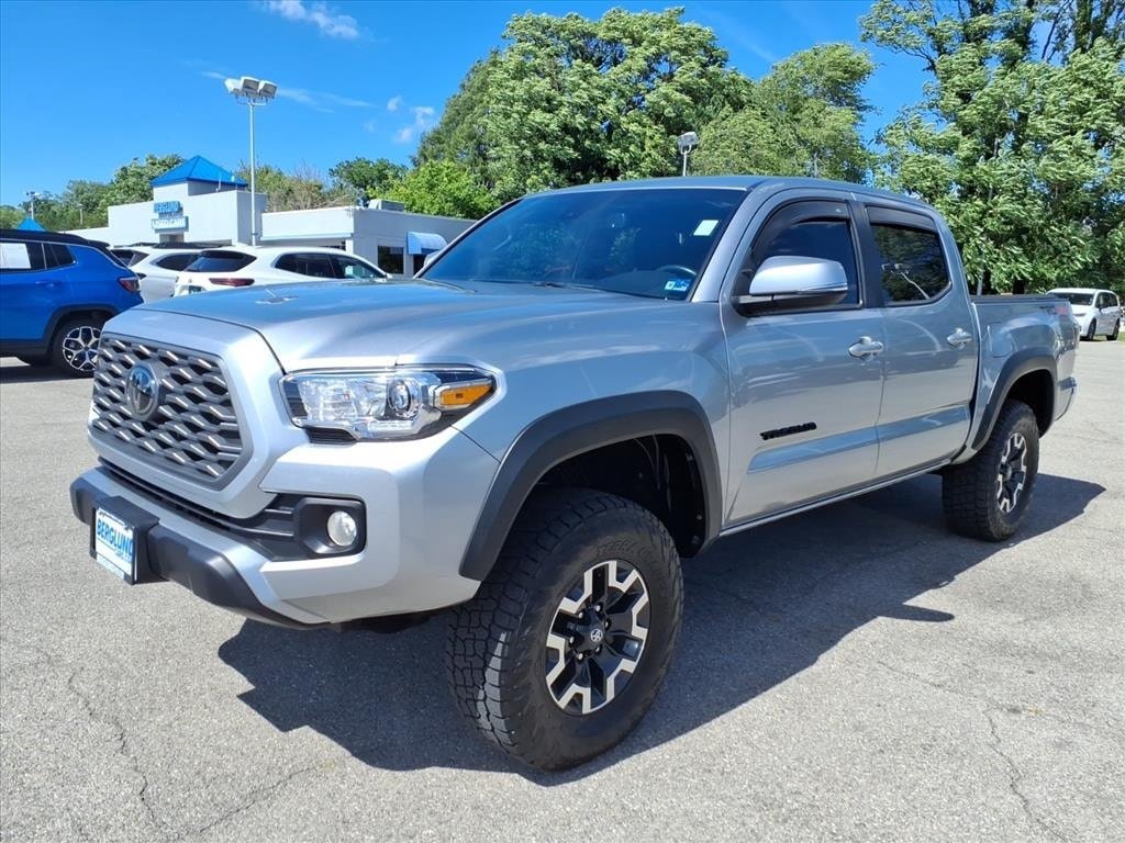 Used 2023 Toyota Tacoma TRD Off-Road AWD/4WD image 7