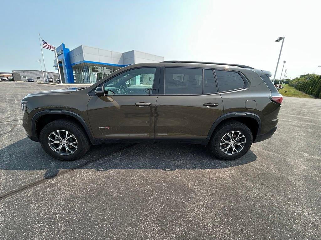 Used 2025 GMC Acadia AT4 AWD/4WD image 4