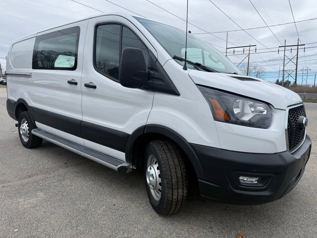 Used 2023 Ford Transit 250 Low Roof AWD w/ Exterior Upgrade Package image 3