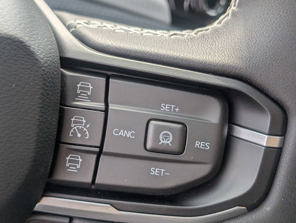 New 2026 Jeep Cherokee Limited AWD/4WD image 16