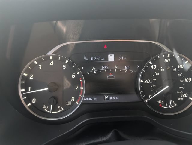 Used 2020 Nissan Titan SV w/ SV Convenience Package RWD image 28