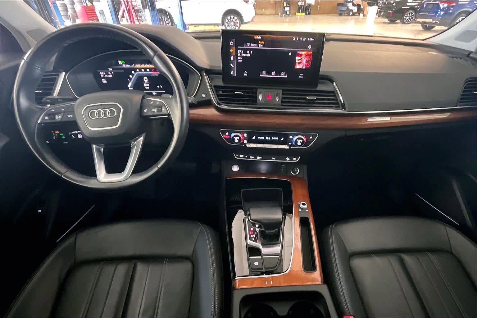 Used 2023 Audi Q5 2.0T Premium Plus AWD/4WD image 14