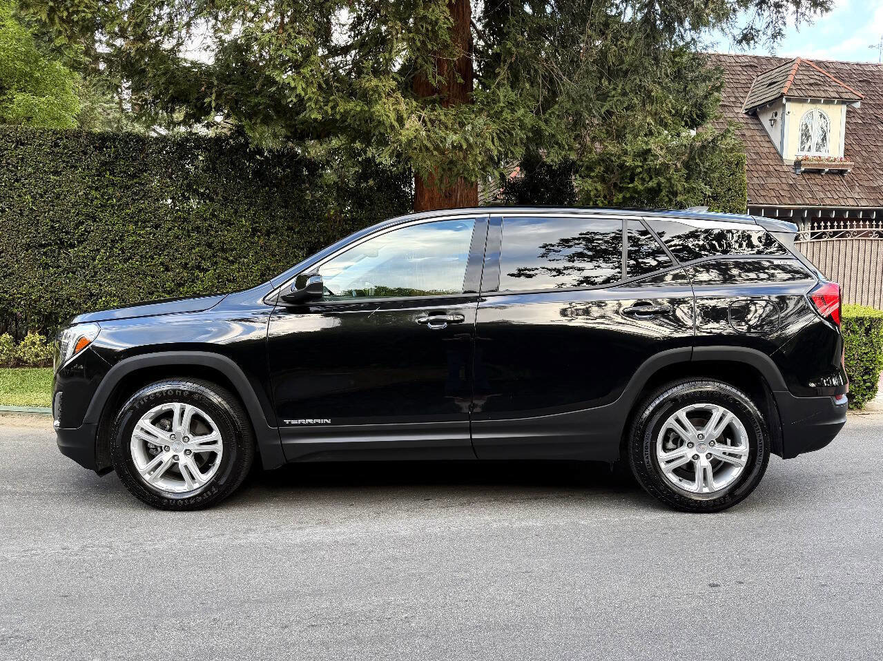 Used 2018 GMC Terrain SLE FWD image 4