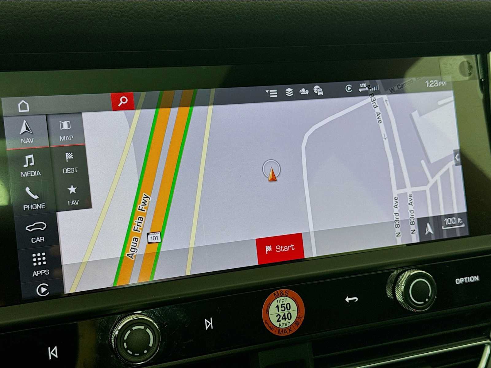 Certified 2026 Porsche Macan AWD/4WD image 18