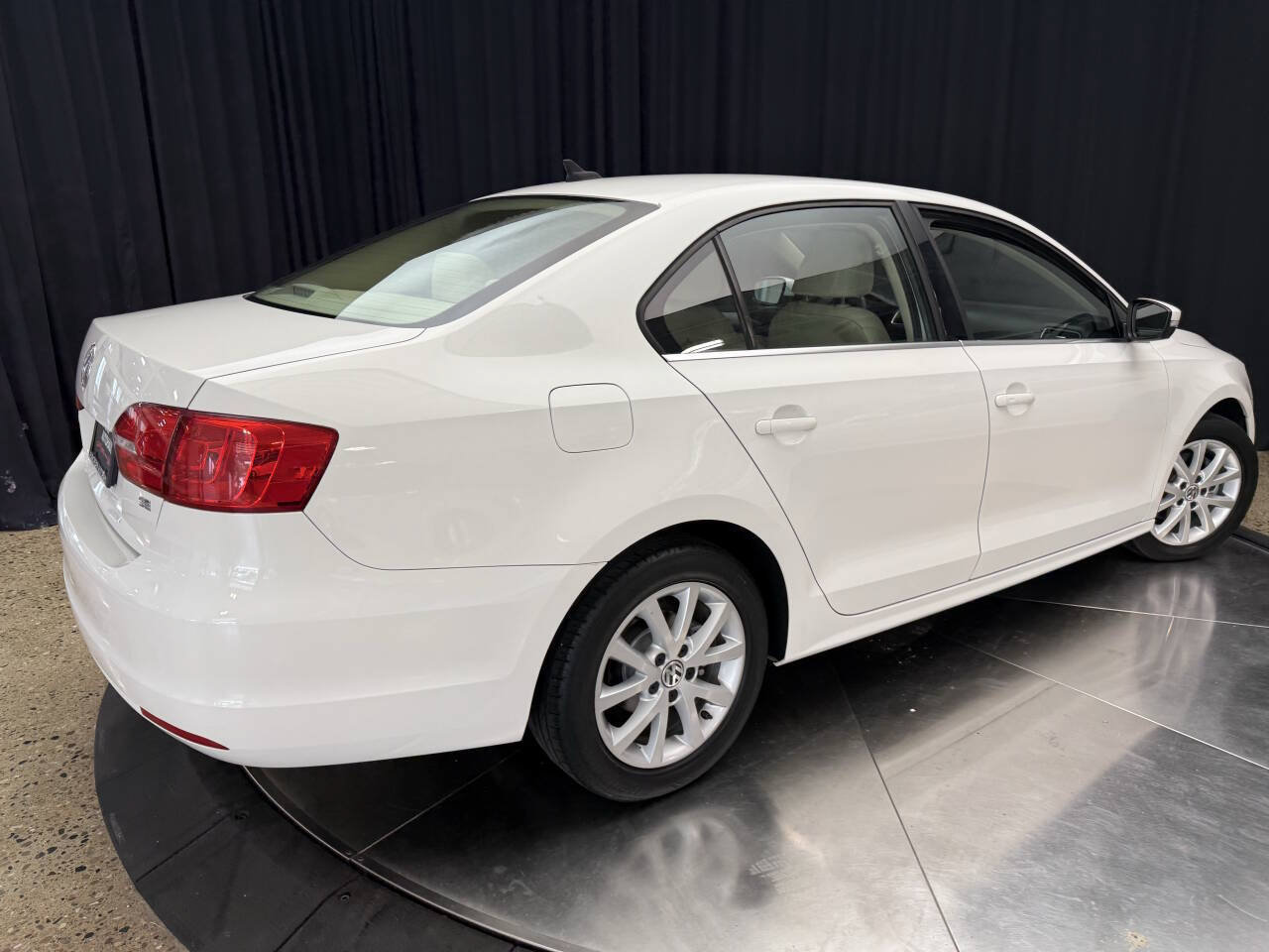 Used 2014 Volkswagen Jetta SE FWD image 9