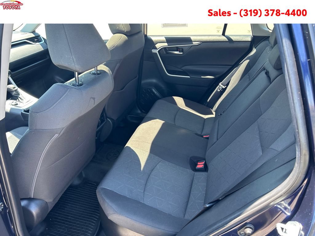 Certified 2021 Toyota RAV4 XLE w/ Convenience Package AWD/4WD image 25