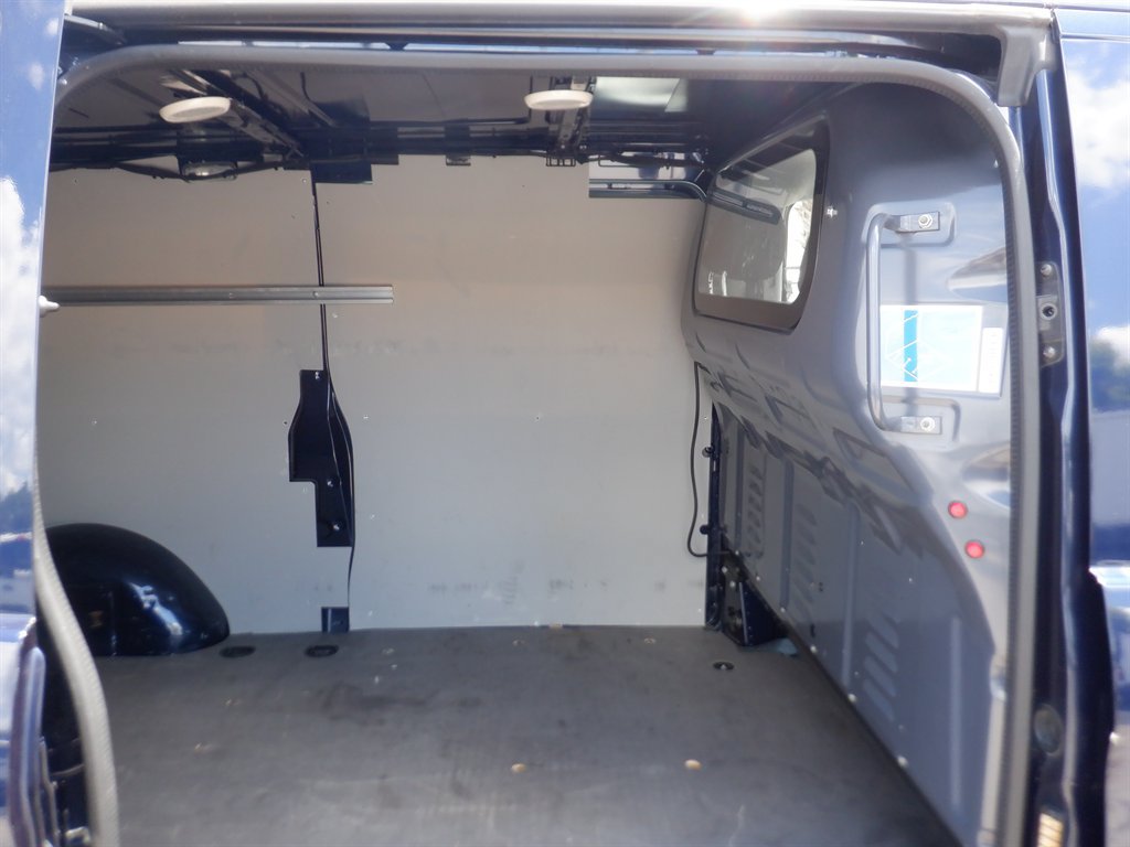 Used 2022 Mercedes-Benz Metris image 11