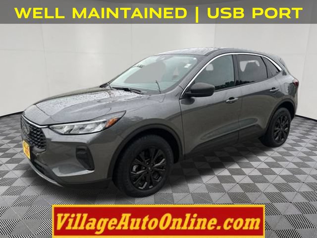 Used 2023 Ford Escape Active AWD/4WD image 1