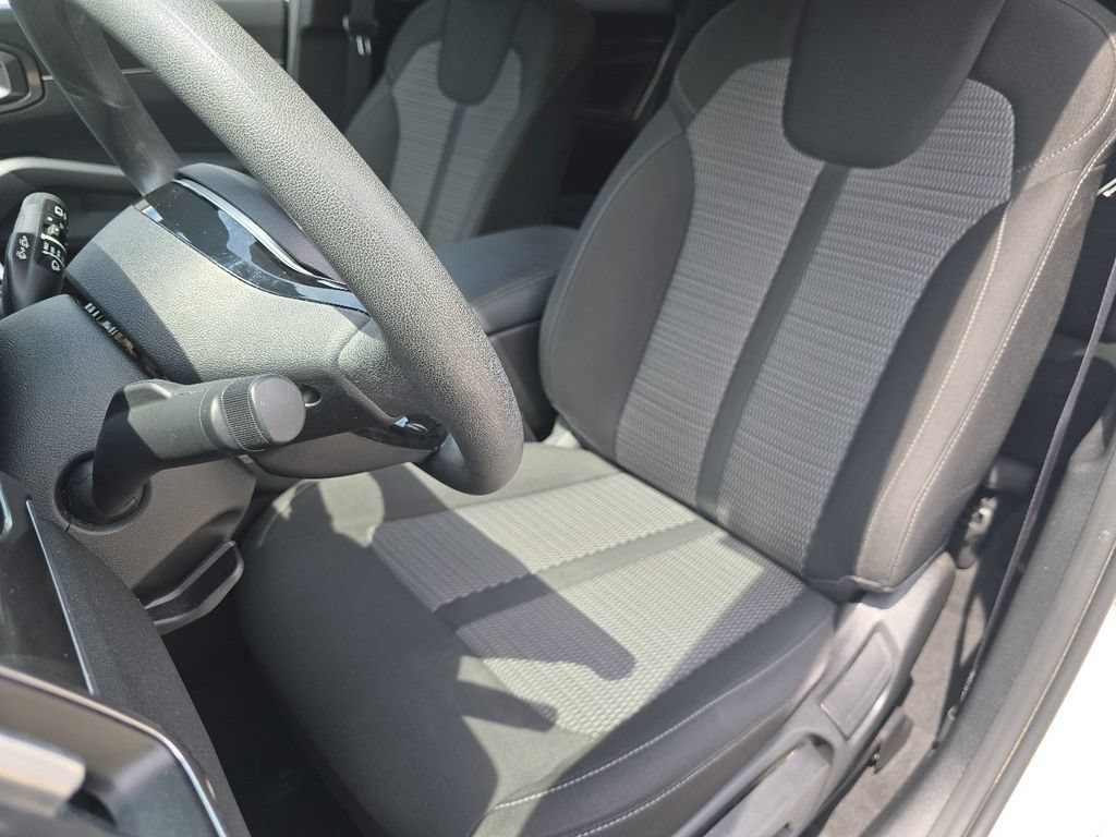 Used 2023 Kia Sorento LX AWD/4WD image 19