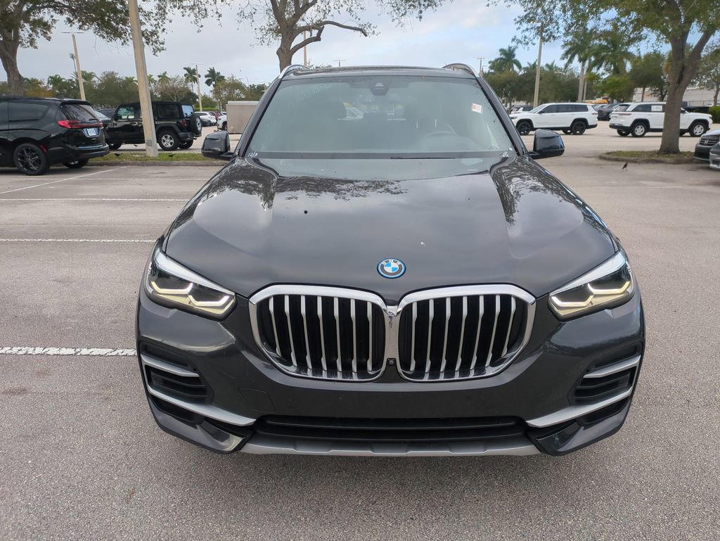 Used 2022 BMW X5 xDrive45e w/ Premium Package image 4