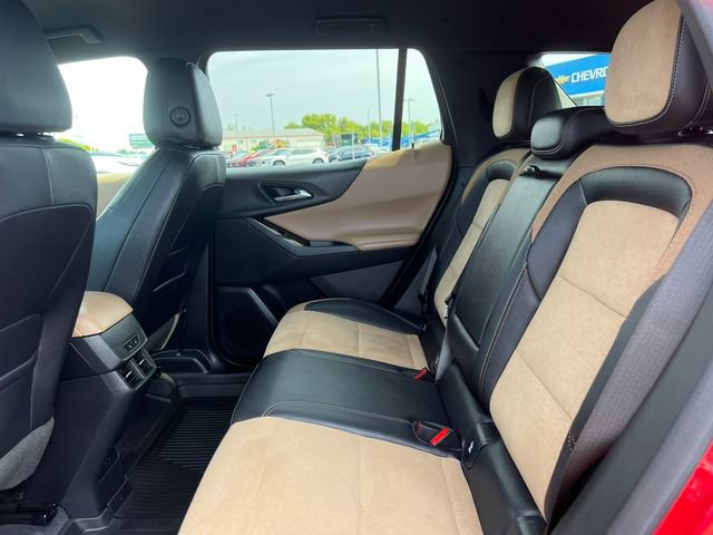 Used 2025 Chevrolet Equinox ACTIV w/ Convenience Package III AWD/4WD image 5