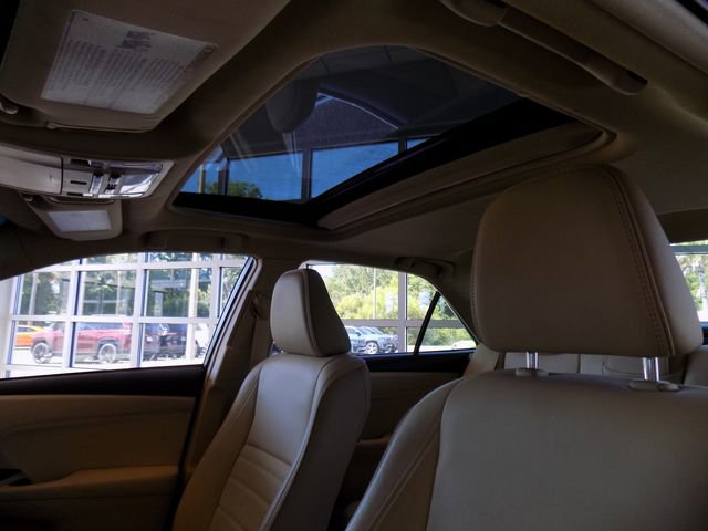 Used 2017 Toyota Camry XLE w/ Moonroof Package FWD image 35