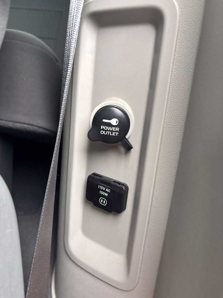 Used 2010 Dodge Grand Caravan Crew w/ Family Value Group FWD image 32