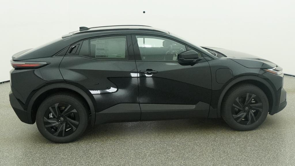 New 2026 Toyota C-HR AWD/4WD image 18