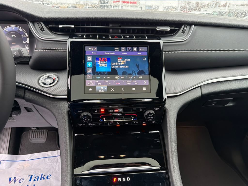 New 2025 Jeep Grand Cherokee L Altitude image 17