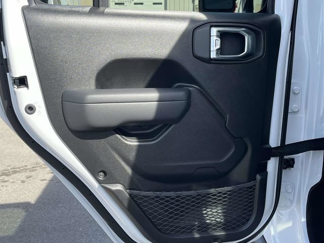 New 2026 Jeep Gladiator Mojave AWD/4WD image 13