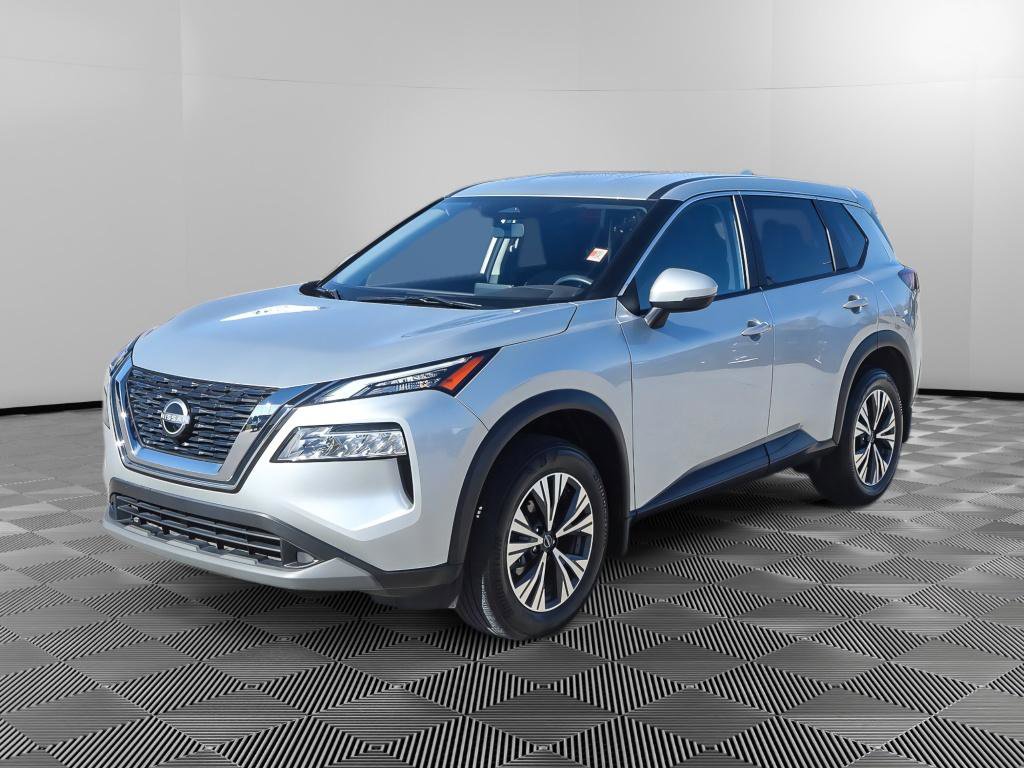 Used 2023 Nissan Rogue SV image 2
