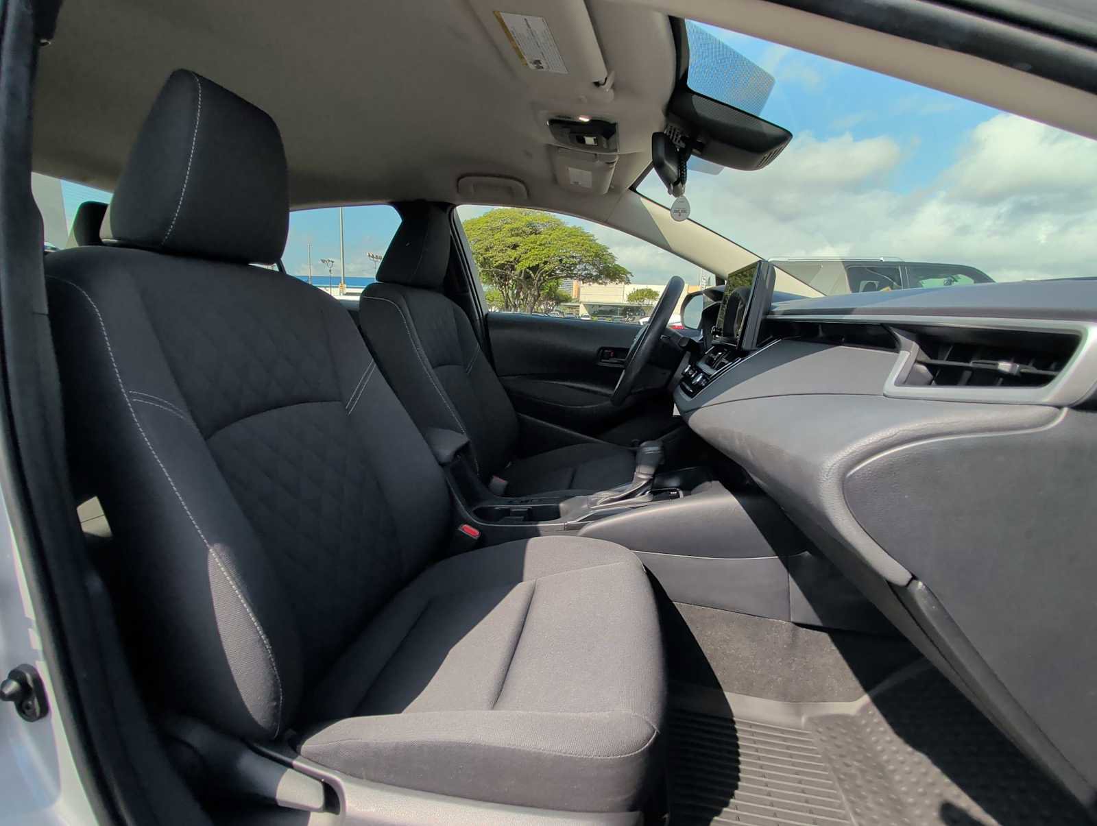 Used 2023 Toyota Corolla LE image 23