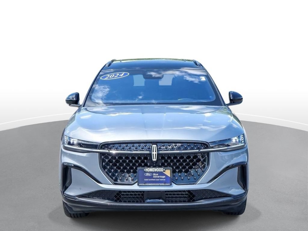Used 2024 Lincoln Nautilus Reserve w/ Equipment Group 202A AWD/4WD image 3