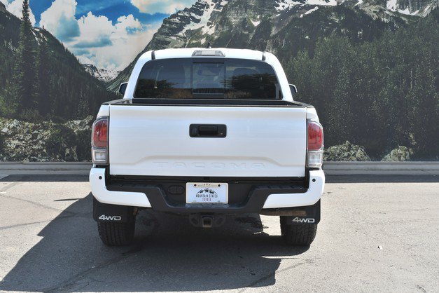 Certified 2022 Toyota Tacoma TRD Off-Road w/ Technology Package AWD/4WD image 10
