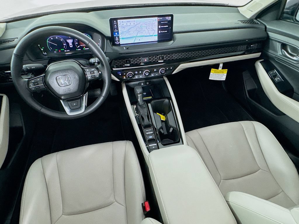 Certified 2025 Honda Accord Touring image 30