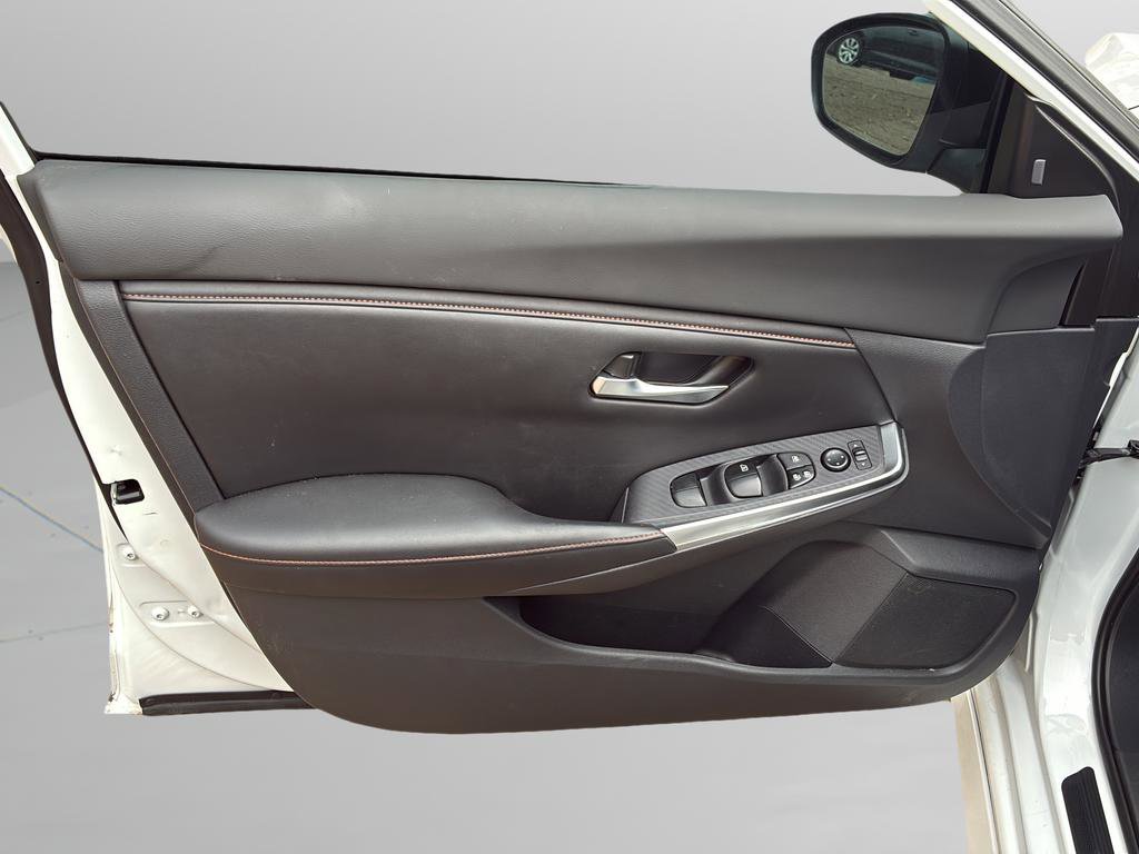 Used 2023 Nissan Sentra SR w/ Electronics Package image 20