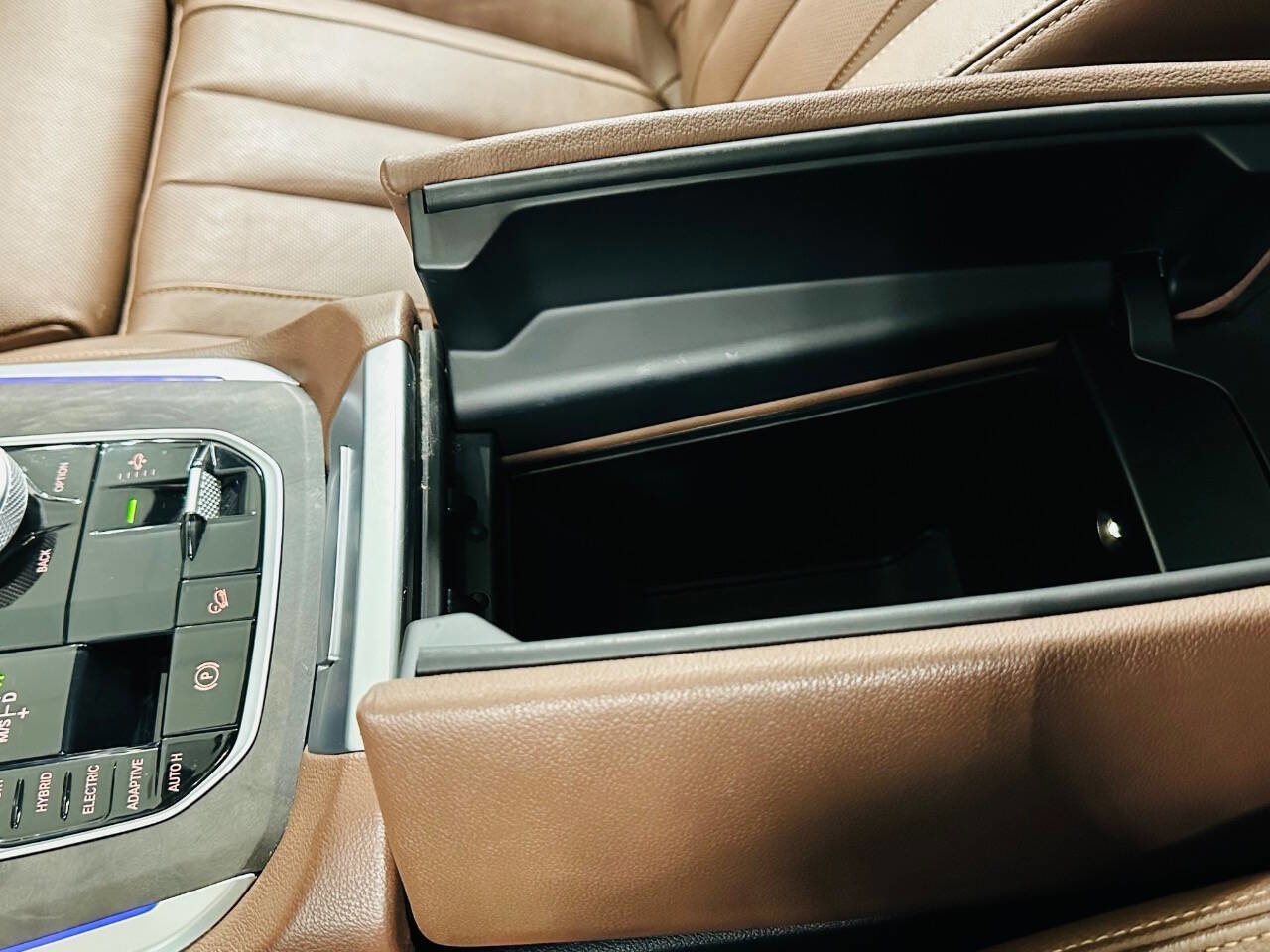 Used 2021 BMW X5 xDrive45e w/ Executive Package image 18