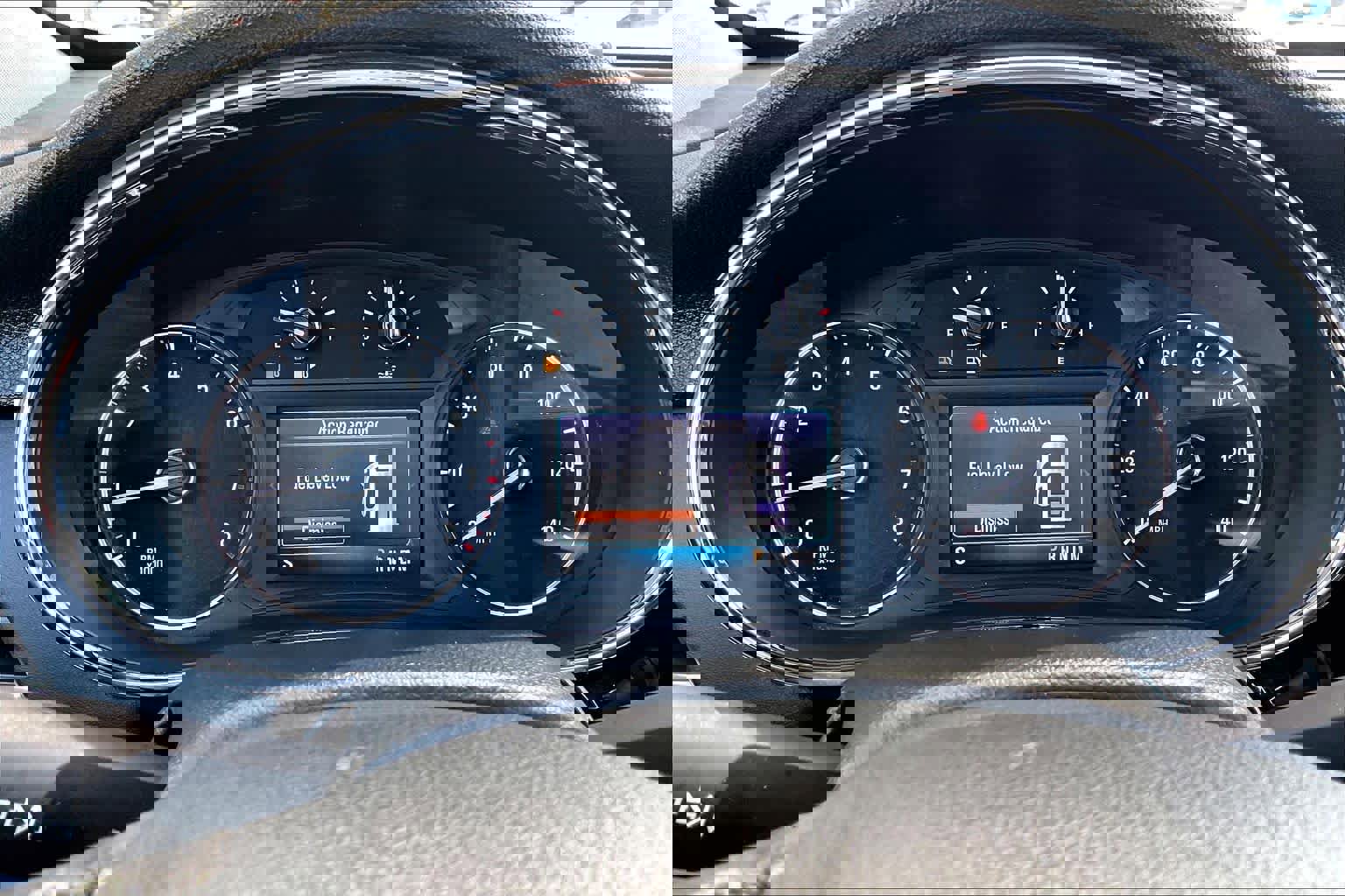 Used 2020 Buick Encore Preferred image 25