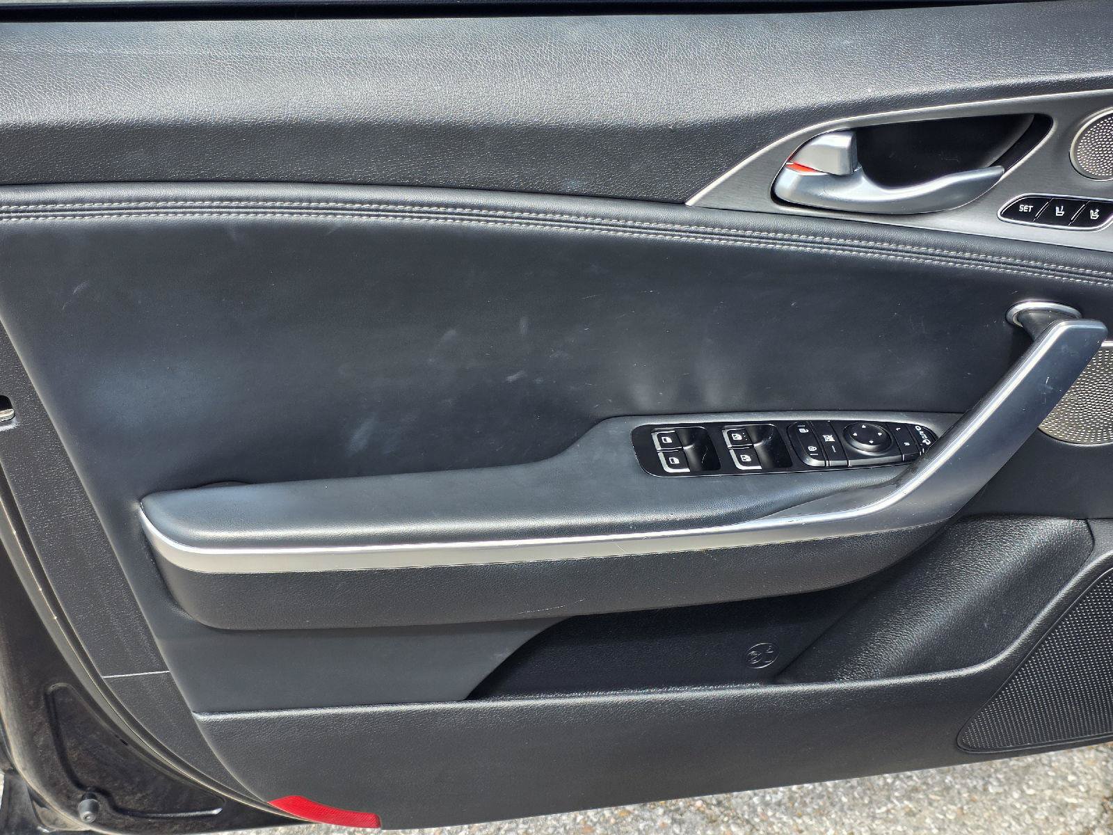 Used 2020 Kia Stinger GT1 AWD/4WD image 40