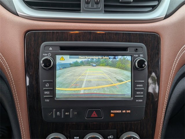 Used 2015 Chevrolet Traverse LT w/ Style and Technology Package image 22