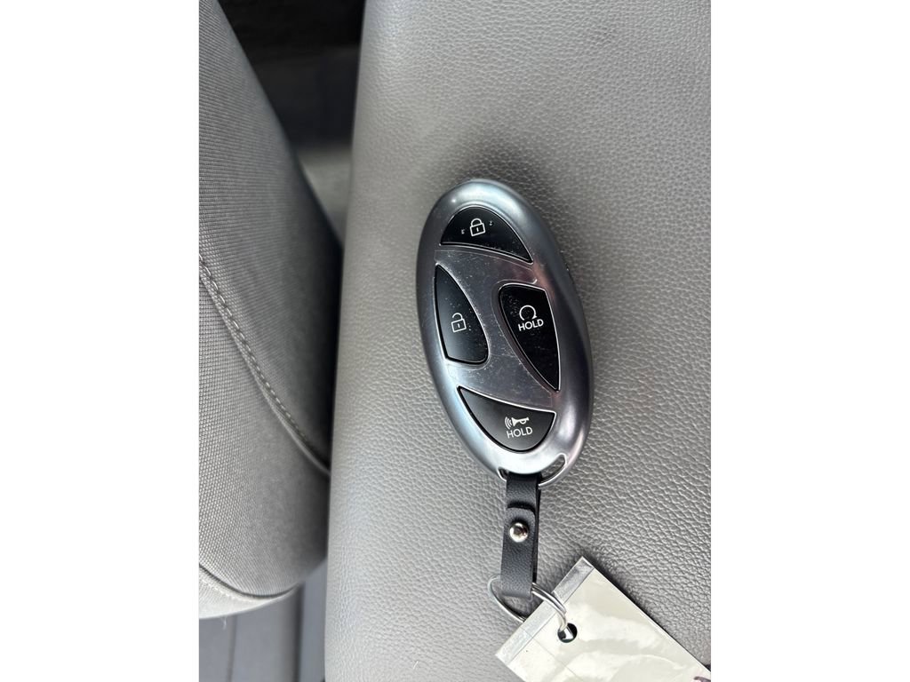 Certified 2025 Hyundai Elantra Sport FWD image 32
