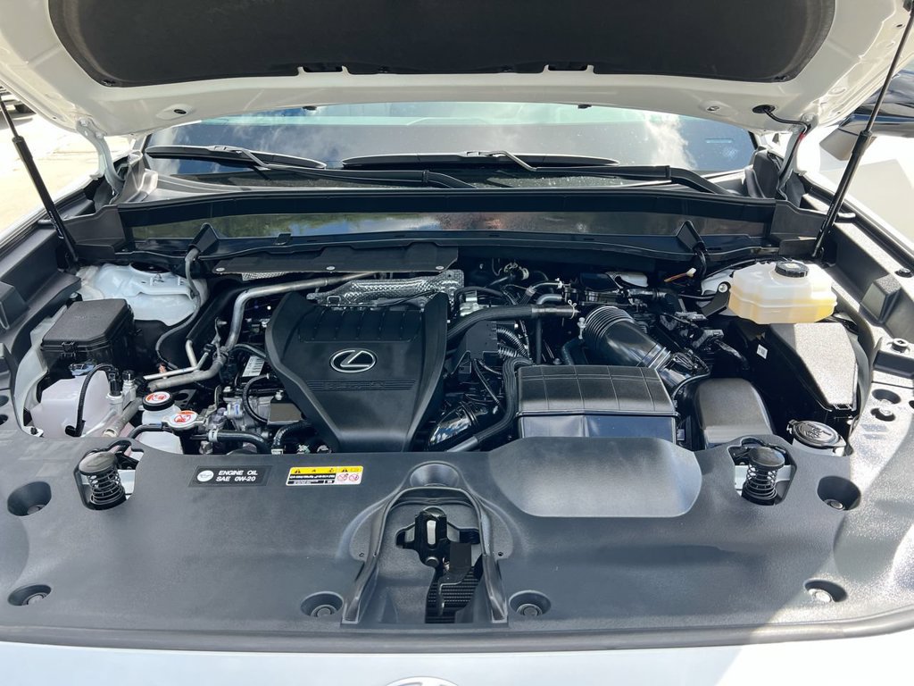 Certified 2025 Lexus TX 500h AWD w/ Technology Package image 10