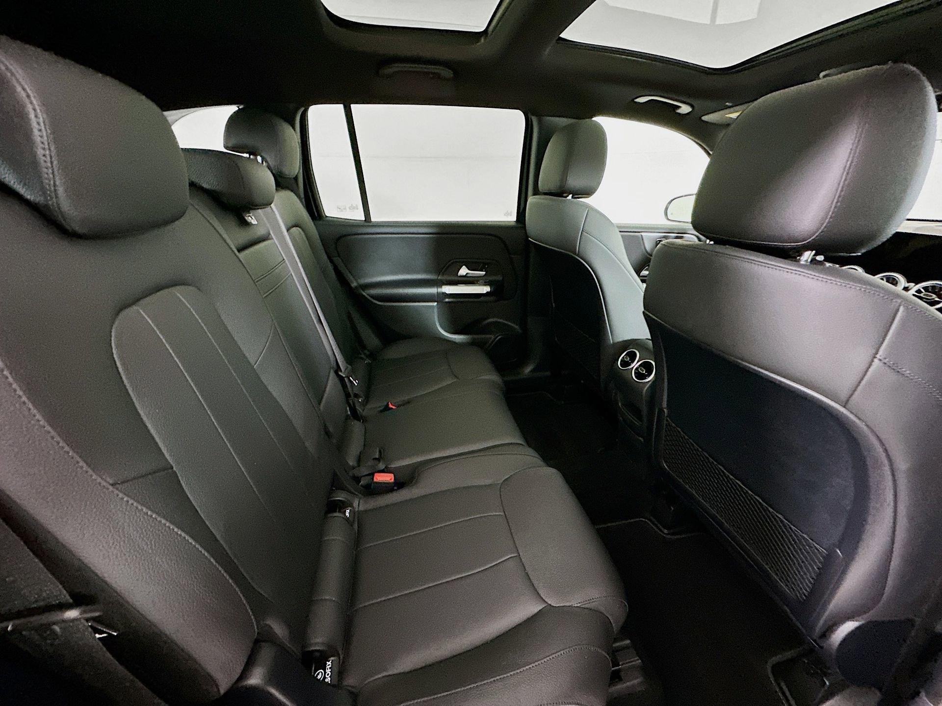 Certified 2023 Mercedes-Benz GLB 250 image 27